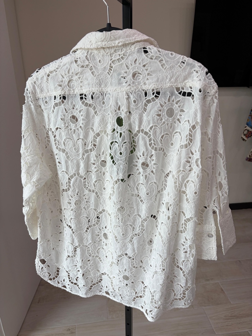 Farm Rio White Sun Eyelet Shirt - Picture 10 of 10